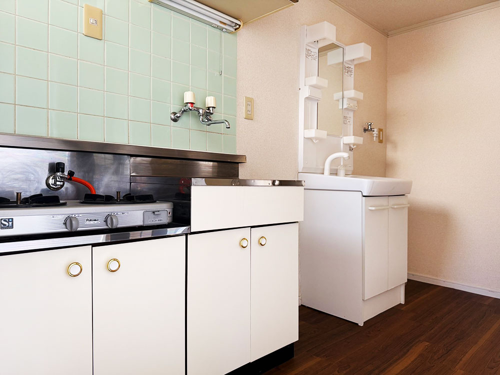 キッチン、ガスコンロ付き