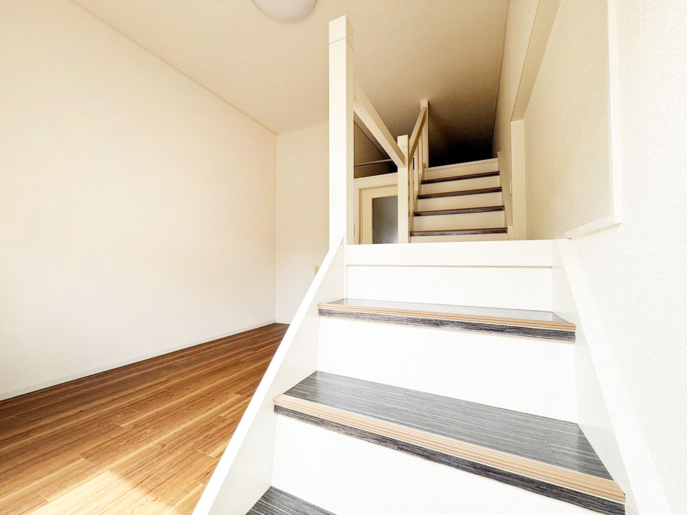 ロフトへの階段