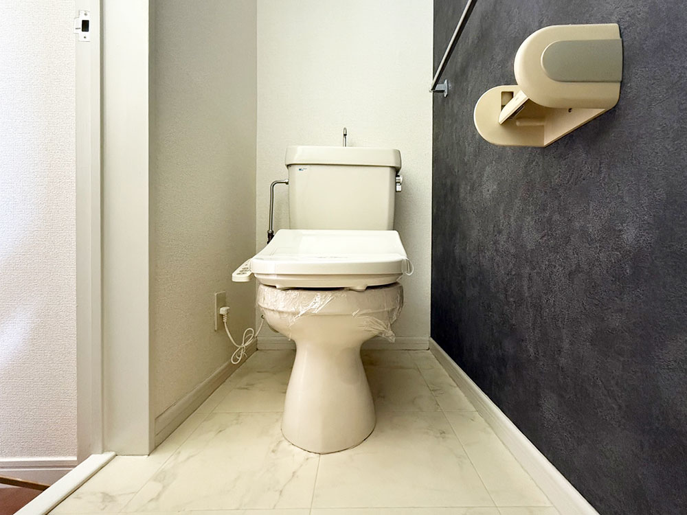 トイレ、ウォッシュレット付き