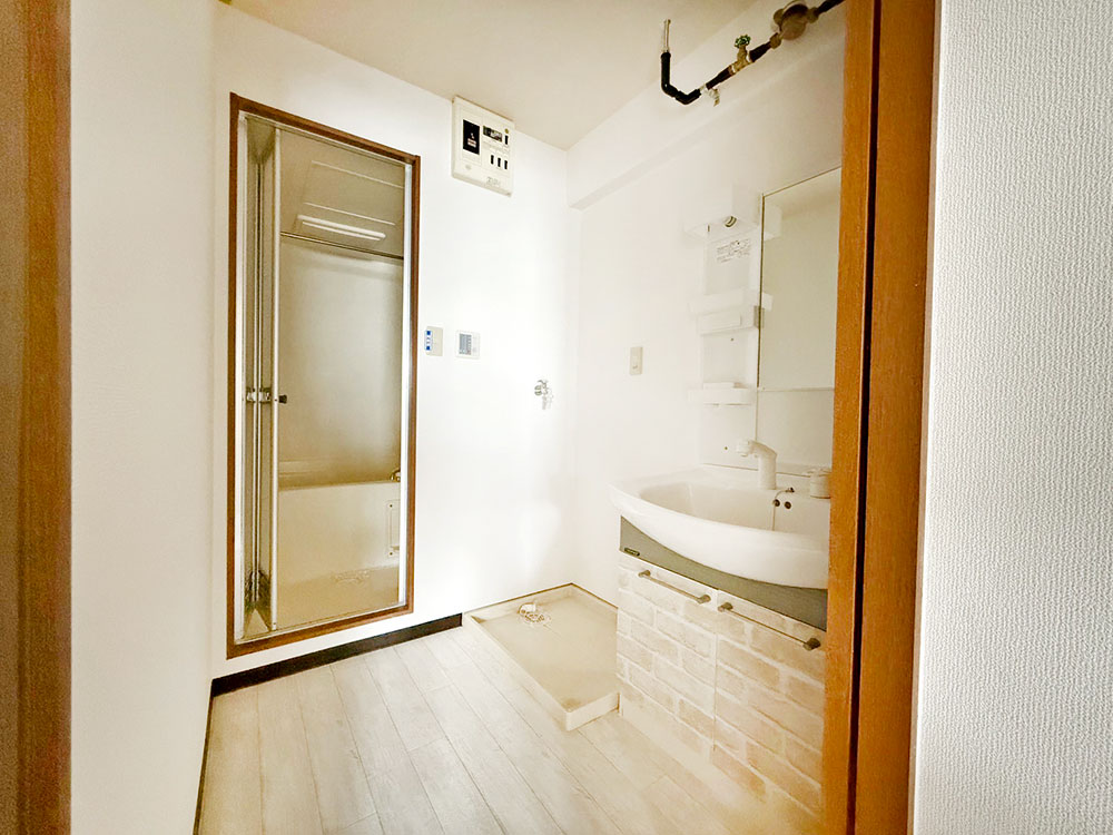 洗面所、洗濯機置き場