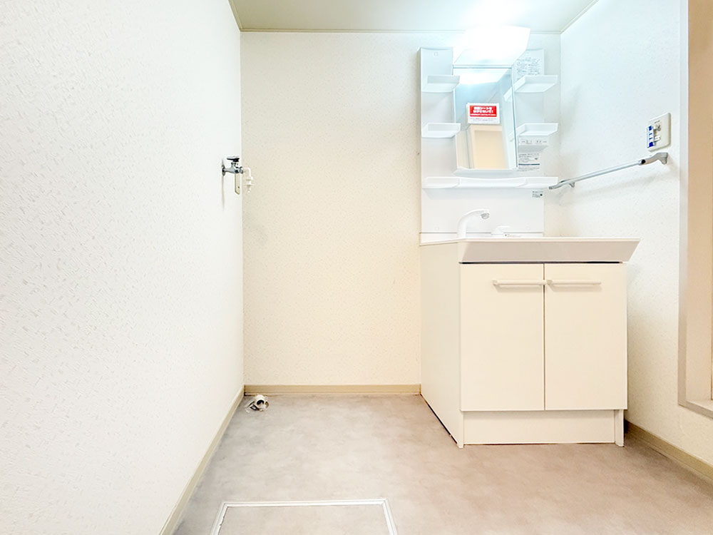 洗面所、洗濯機置き場