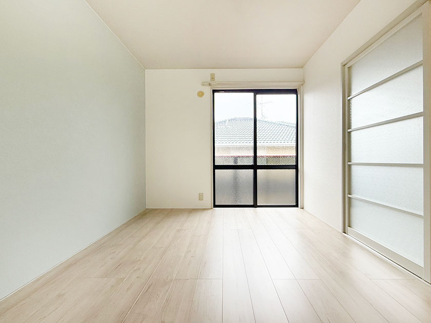 南側洋室